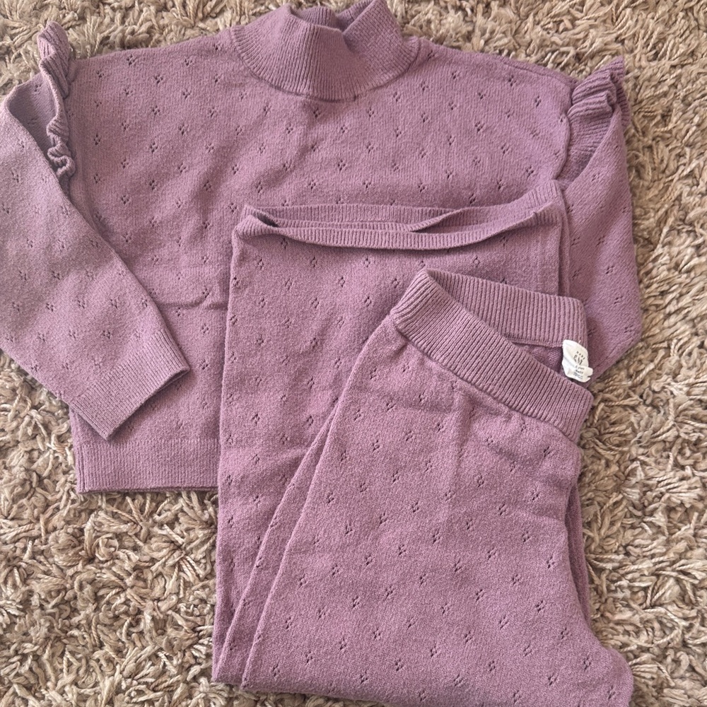Gap Mock neck sweater and loose pant knit set